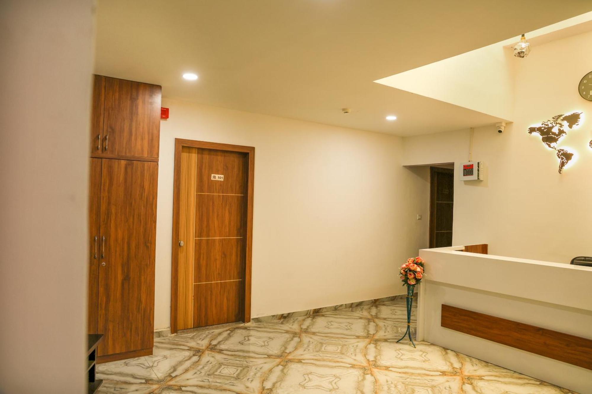 Hotel Aaram Kalupur Ahmedabad Eksteriør bilde
