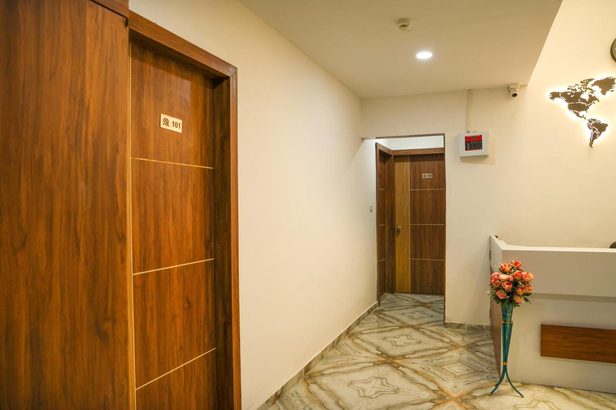 Hotel Aaram Kalupur Ahmedabad Eksteriør bilde